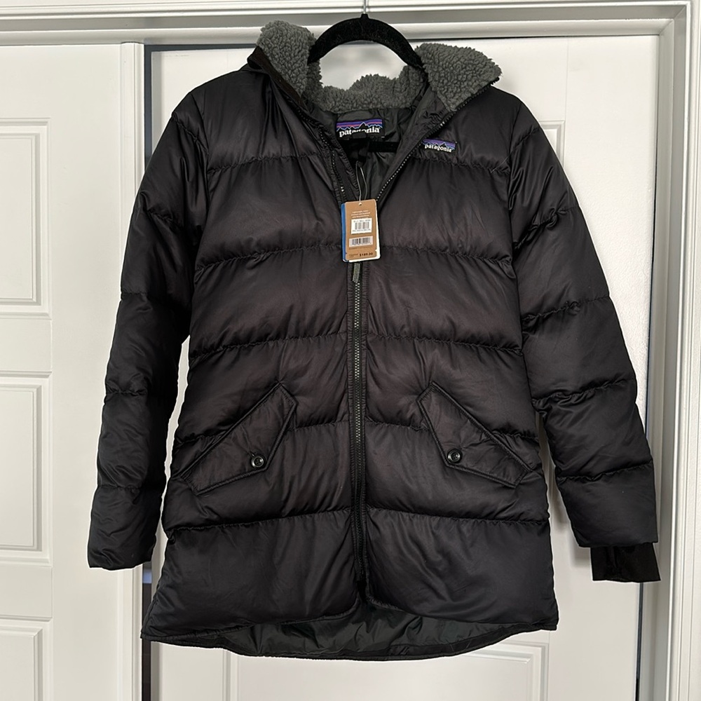 Patagonia Girls XL Down Parka